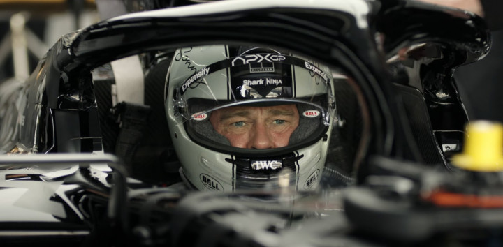 Brad Pitt Sebut <i>F1 The Movie</i> Jadi Pengalaman Luar Biasa dalam Kariernya