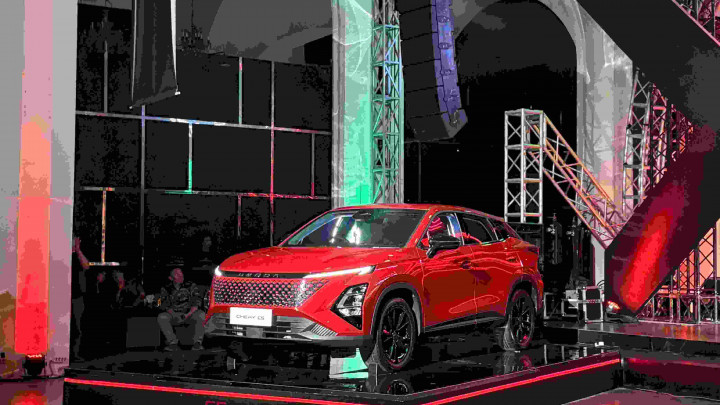Chery C5 dan E5 Resmi Meluncur, Harga Rp300 Jutaan