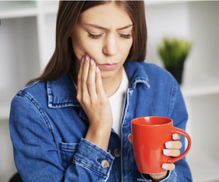 6 Penyebab yang Bikin Gigi Ngilu