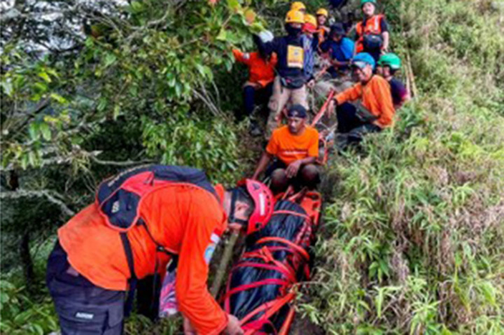 Jenazah Pendaki asal Brasil Berhasil Dievakuasi dari Jurang Rinjani