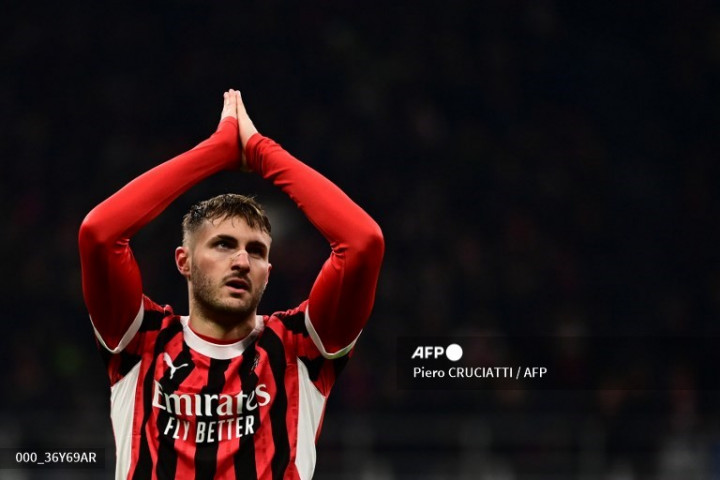 Tare Konfirmasi Milan Cari Striker Baru
