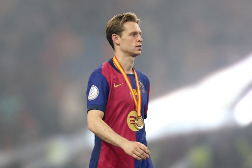 Barcelona Bakal Perpanjang Kontrak Frenkie de Jong