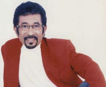 Penyanyi Senior Hamdan ATT Meninggal Dunia