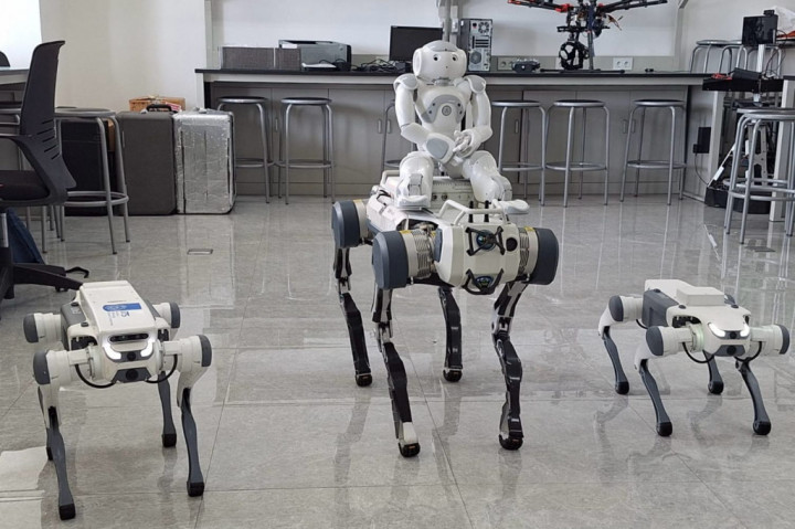Canggih! Ini Spesifikasi Robot Anjing i-K9 Milik Polri