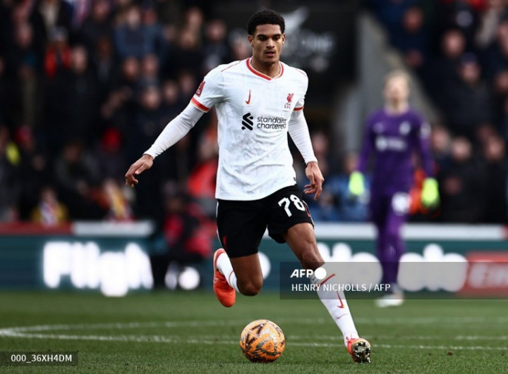 Leverkusen Tarik Quansah dari Liverpool