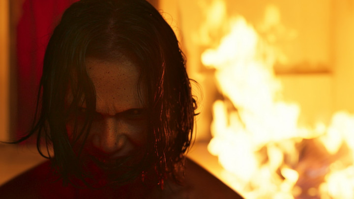 Ketika Aghniny Haque Rela Dirasuki Iblis demi Selamatkan Keluarga