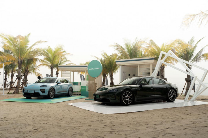 Porsche Goda 'Orang Kaya' PIK dengan Taycan & Macan 4