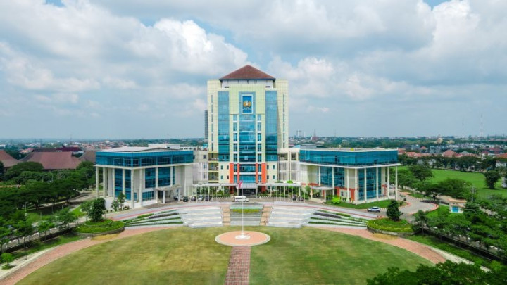 Waspada Penipuan Penerimaan Mahasiswa Baru Unesa, Rektor: Tidak Ada Jalur Masuk 'Perorangan'