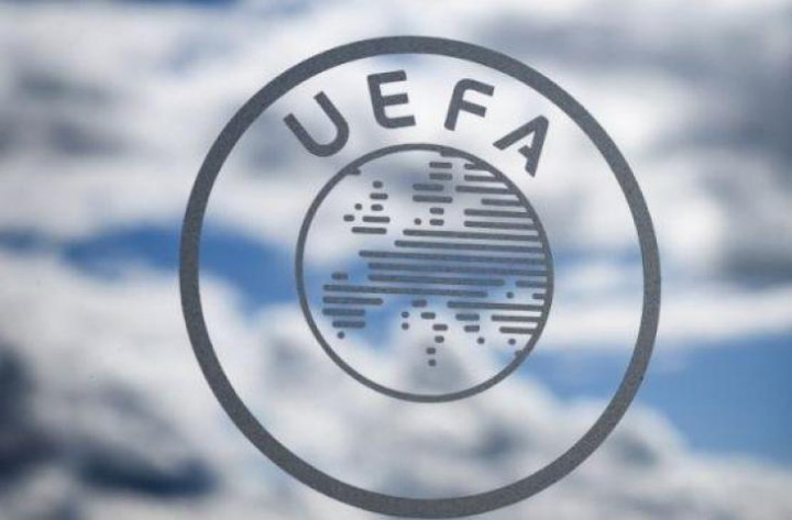 Langgar Aturan Finansial UEFA, Chelsea dan Barcelona Kena Sanksi