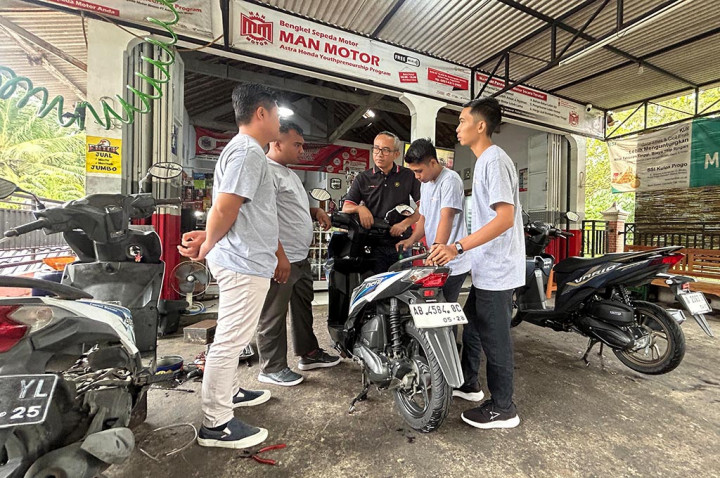 Honda Dukung UMKM Bengkel SMK Naik Kelas lewat AHYPP
