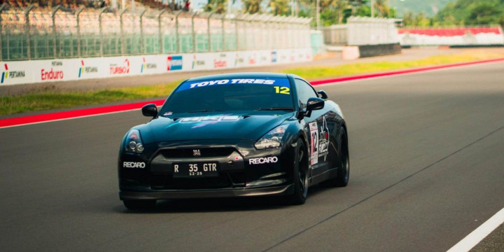 Nissan GT-R, Toyota Supra, hingga Subaru WRX Beradu Cepat di Sirkuit Mandalika