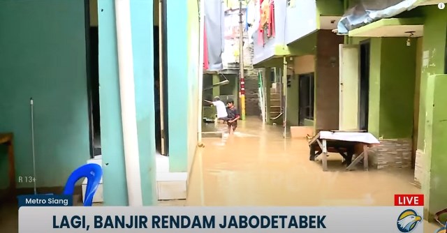  Banjir Jakarta, pengerukan di pinggir-pinggir Jakarta ini segera dilakukan. (Foto: Dok, Tangkapan layar YouTube Metro TV)