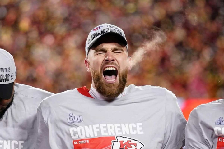 Travis Kelce Ungkap Rasanya jadi Pacar Tylor Swift