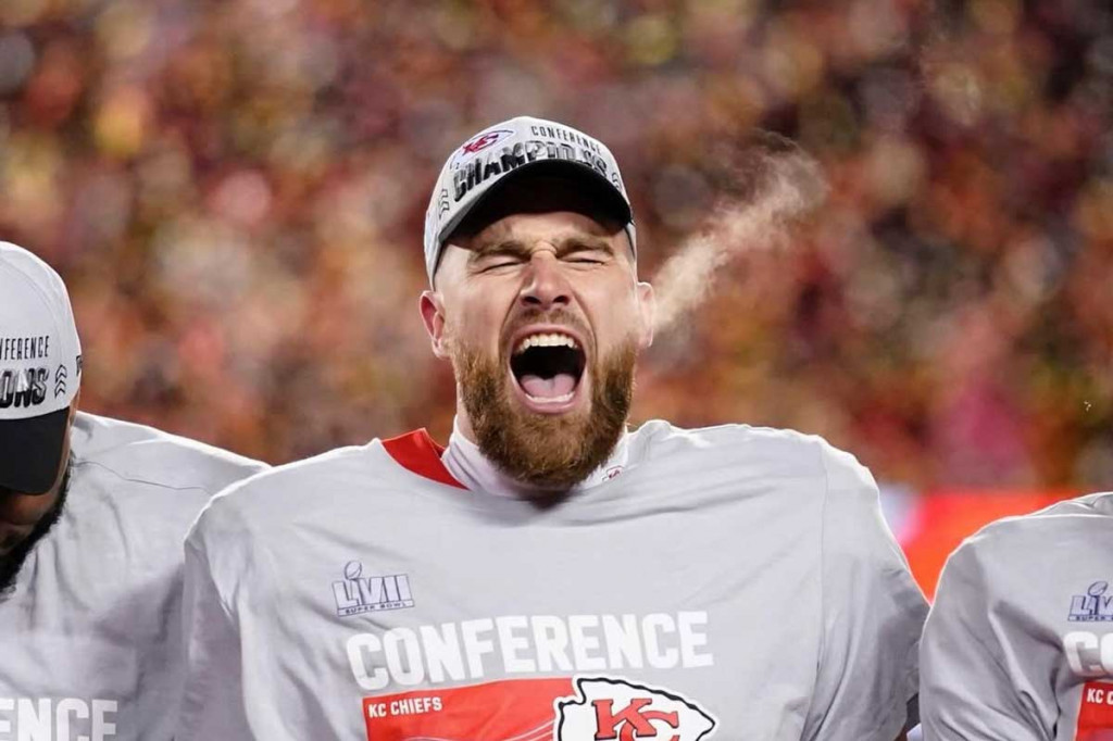 Travis Kelce Bongkar Pengalaman Jadi Pacar Taylor Swift: Tekanan & Kebahagiaan di Balik Sorotan!