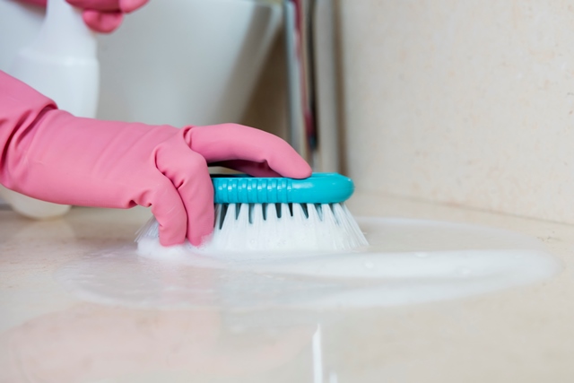 Cara Hilangkan Noda di Kamar Mandi dengan Bahan Seadanya