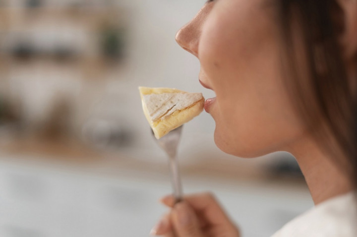 5 Makanan Ini Sebaiknya Tidak Kamu Konsumsi Sebelum Tidur, Ini Alasannya