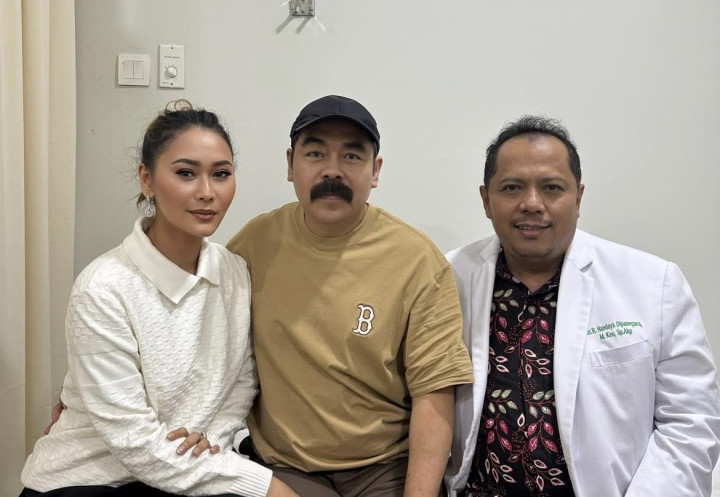 Inul Daratista Bagi-Bagi Hadiah Jutaan Rupiah Usai Adam Suseno Pulih