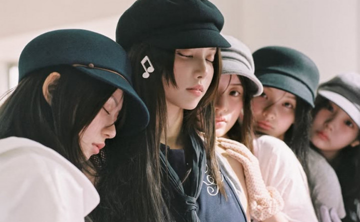 ILLIT Cetak Prestasi Lagi! Mini Album “bomb” Tembus Billboard 200