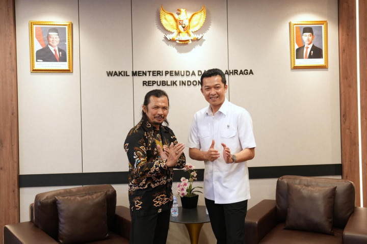 Kemenpora Dukung Penuh Usaha Cecep Lestarikan Pencak Silat