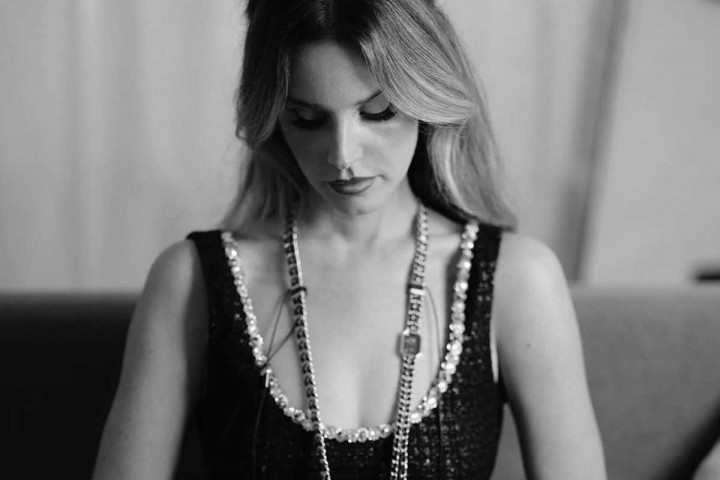 Dukung Palestina, Lana Del Rey: “Kami Berdoa Setiap Hari”