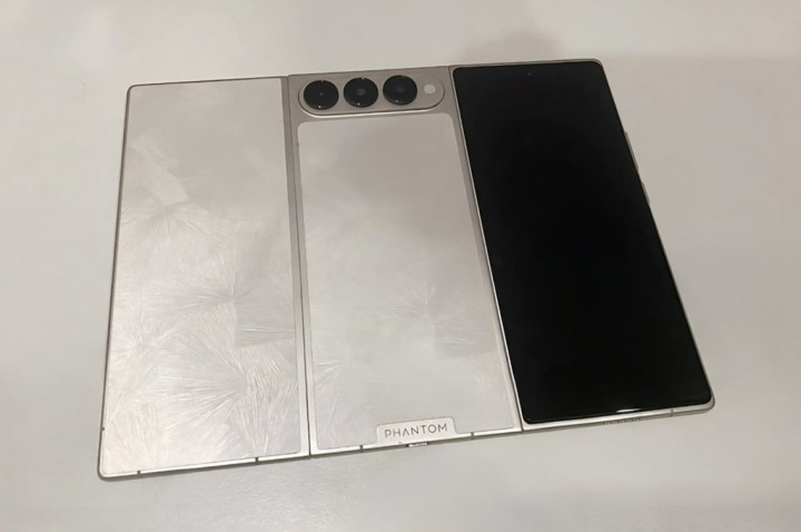 Tecno Siap Perkenalkan Konsep Ponsel Lipat Tiga Phantom Ultimate G Fold