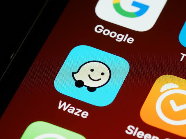 Google Maps vs Waze, Bagus Mana?