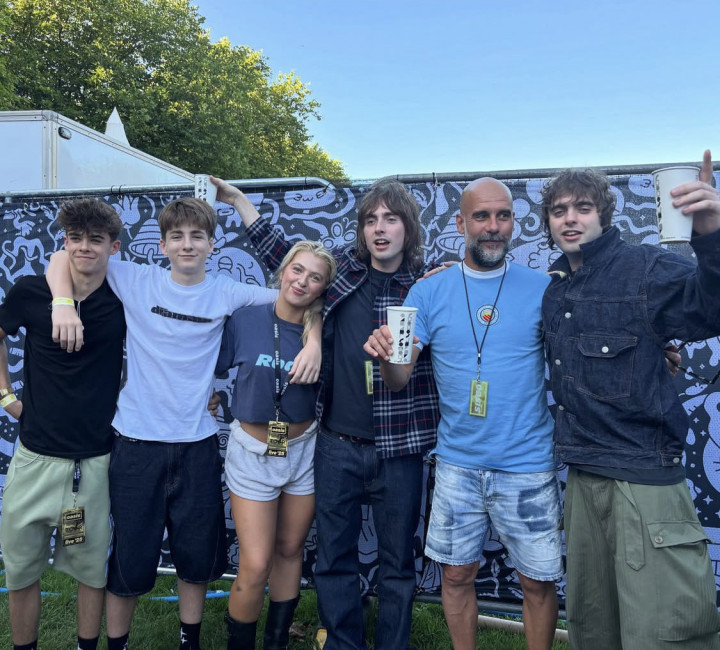 Liam Gallagher Puji Pep Guardiola di Konser Oasis