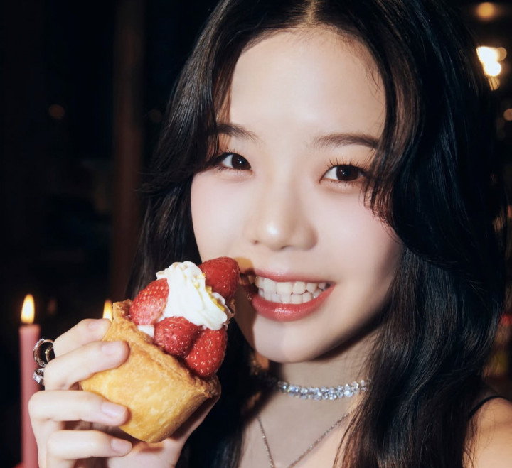 Kaylee Resmi Tinggalkan VCHA dan JYP Entertainment