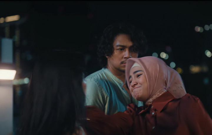 Plak! Marshanda Tampar Ariel Tatum karena Rebut Suaminya