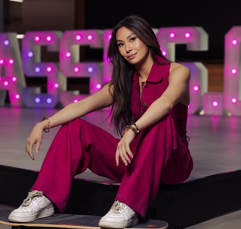 Intip Gaya Stylish Lucy Gou, Miliader Wanita Termuda di Dunia