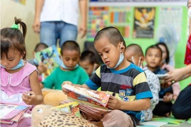 Bagaimana Hukum Orang yang Mengambil Harta Anak Yatim dalam Agama Islam?