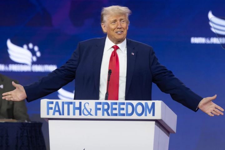 Akad Dagang Trump-Prabowo: Tarif RI Turun, Tapi Harus Borong Ini