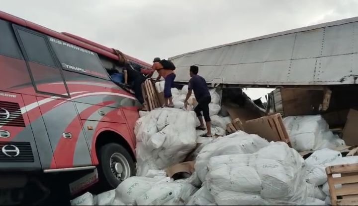 Kecelakaan Bus Masih jadi Momok, Hankook: Perhatikan Kondisi Ban!