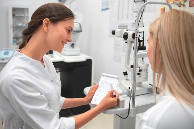 Apa yang Harus Dilakukan Setelah Operasi Lasik?