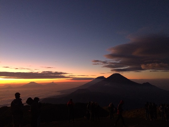Punya Spot Terbaik Nikmati Sunrise, Gunung Prau Berapa MDPL?