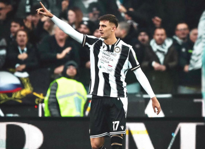 Batal Rekrut Darwin Nunez, Napoli Fokus Kejar Lorenzo Lucca