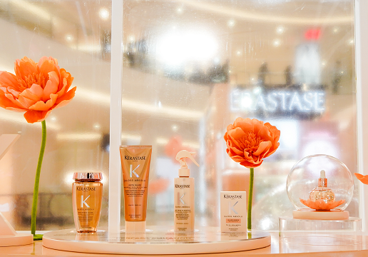 Gloss Absolu: Perawatan Rambut Bouncy dan Berkilau Dambaan Wanita