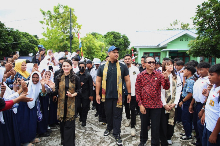 Menpora Tinjau Fasilitas Olahraga di Maluku Utara