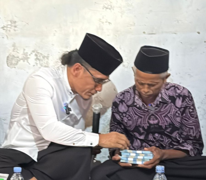 Gus Miftah Bantu Guru Viral Dituntut Uang Damai Rp25 Juta: Gajinya Cuma Rp110 Ribu