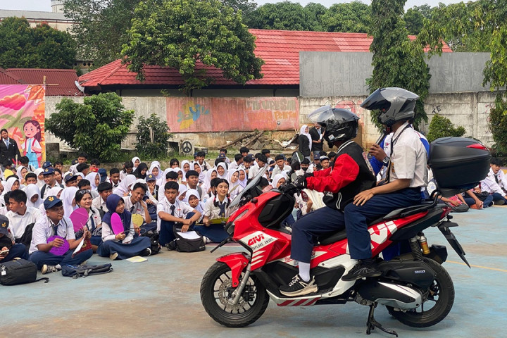 Inovatif, MPLS SMA & SMK Dibekali <i>Safety Riding</i>