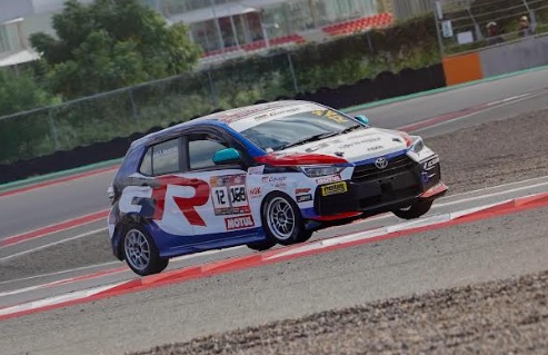 Debut Gemilang GR Garage Auto2000 Racing Team di ITCR 1200 Sirkuit Mandalika