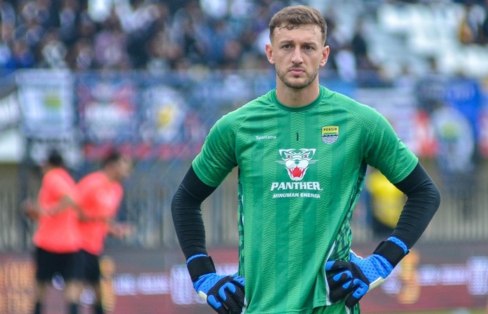 Kiper Persib Menantikan <I>Chemistry</I> yang Oke di Lini Pertahanan
