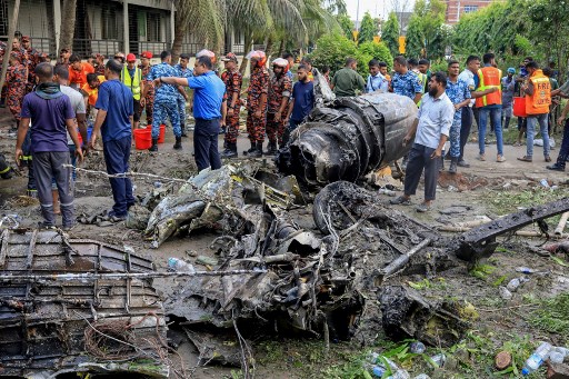 Jet Tempur Bangladesh Jatuh Timpa Gedung Sekolah, 20 Orang Tewas