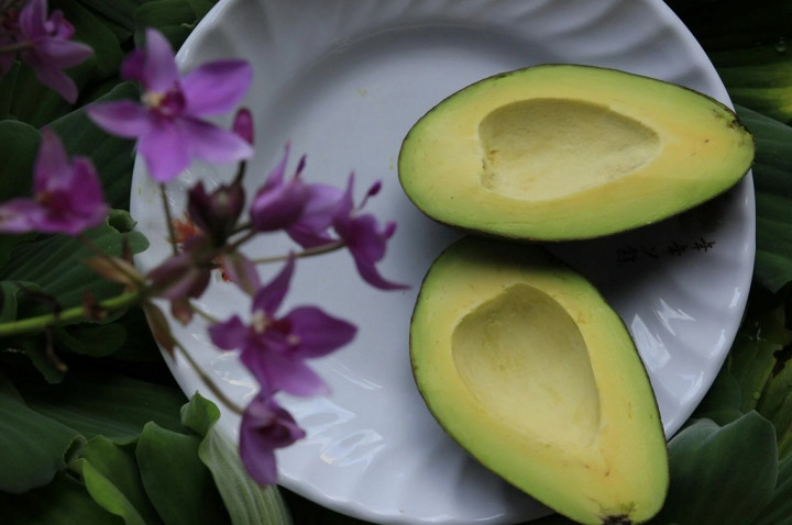 5 Alasan Mengapa Makan Alpukat Cocok untuk Menurunkan Berat Badan