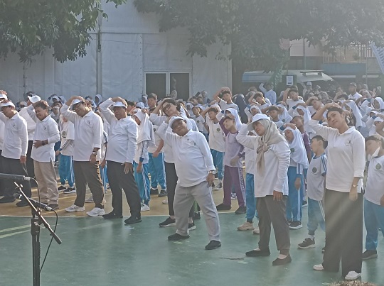 Senam Pagi Ceria Kemendikdasmen Pecahkan Rekor MURI