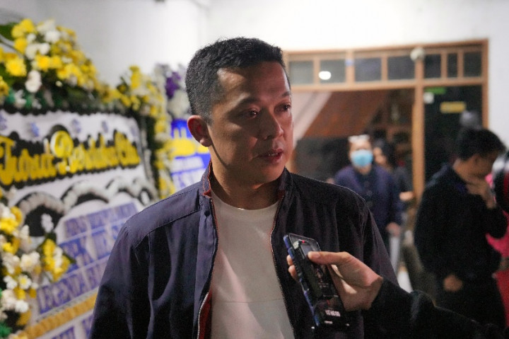 Wamenpora Terpukul dengan Kepergian Legenda Bulu Tangkis Iie Sumirat