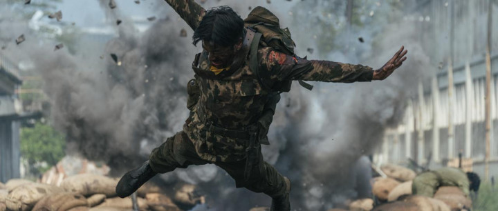 22 Ledakan, Kampung Terbakar, dan 8 Kotak Senjata, Believe jadi Film Laga Terbesar Indonesia Tahun Ini!