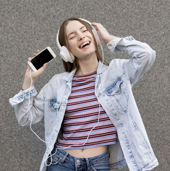 Sesuai Anjuran WHO, Terapkan Sistem 60-60 demi Menjaga Kesehatan Telinga