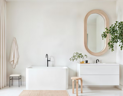 Kamar Mandi Serba Putih Bikin Tampilan Hambar? Ini Tips Agar Tetap Estetik