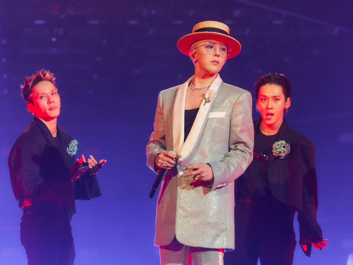 G-Dragon Hadirkan 'Anggota BIGBANG' di Konser Jakarta, Fans Histeris!